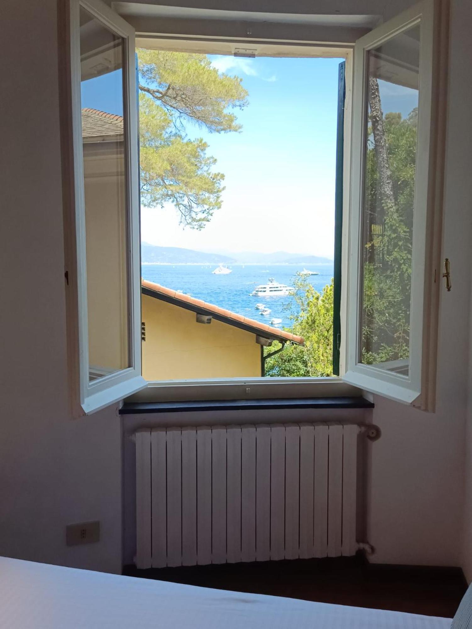 Portofino Seaview Apartment, 50 Meters From The Beach, Free Parking, Air Conditioning 파라기 외부 사진