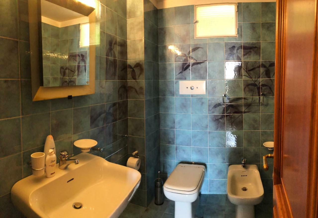 Portofino Seaview Apartment, 50 Meters From The Beach, Free Parking, Air Conditioning 파라기 외부 사진