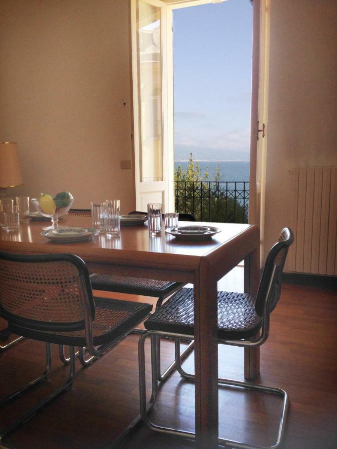 Portofino Seaview Apartment, 50 Meters From The Beach, Free Parking, Air Conditioning 파라기 외부 사진